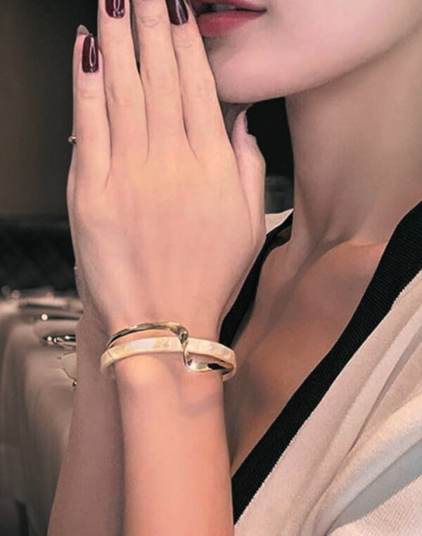 Bracelete Golden Wave - Cobre com Detalhes em Acrílico