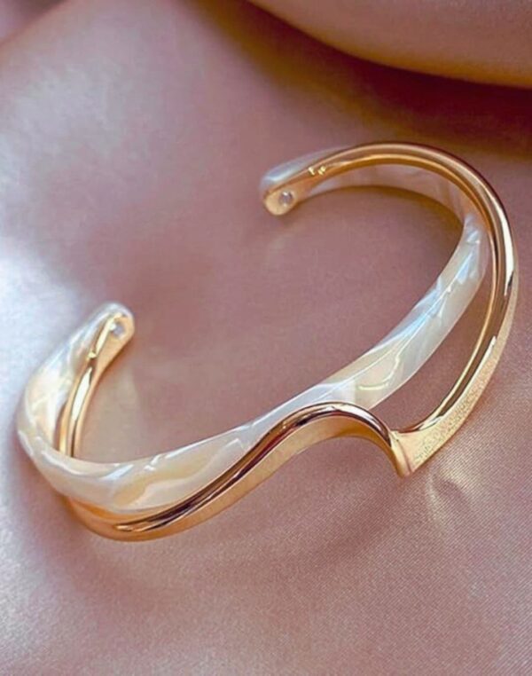 Bracelete Golden Wave - Cobre com Detalhes em Acrílico