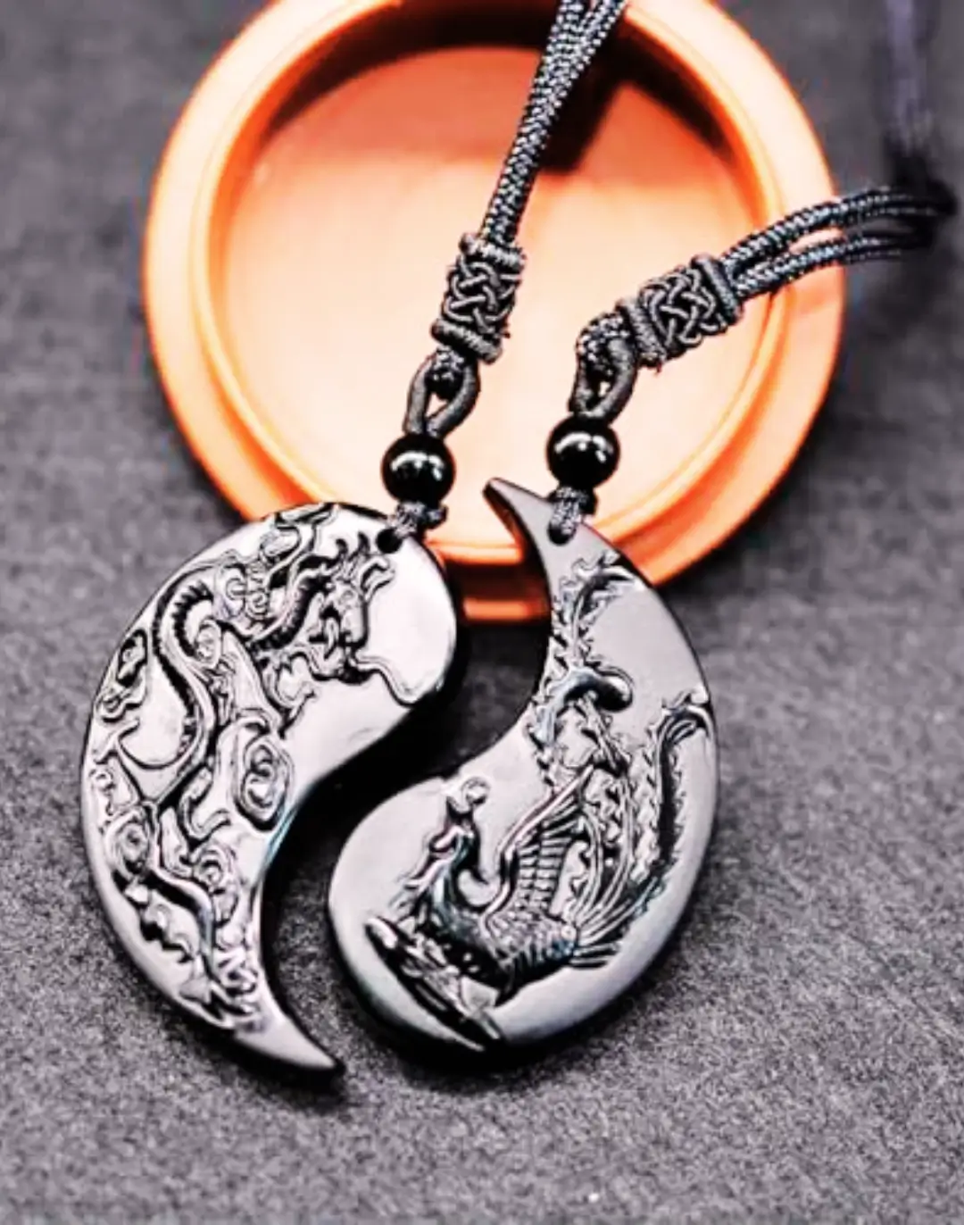 Conjunto de Colares Yin Yang em Obsidiana Negra