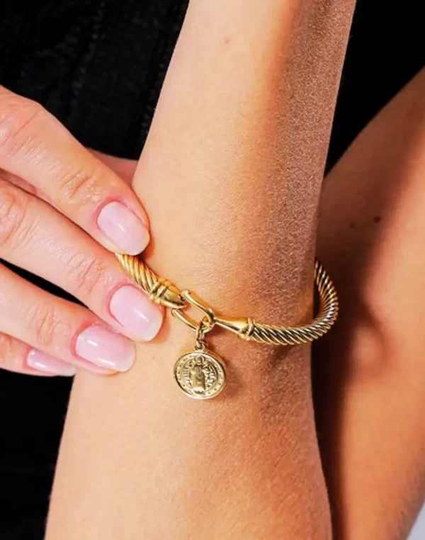 Pulseira Feminina com Medalha de São Bento