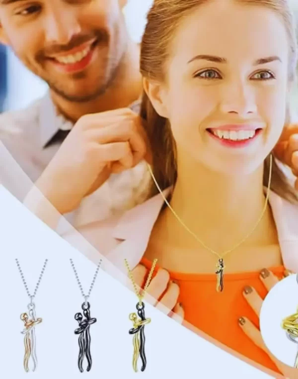 Colar Elegante com Pingente Abraço Eterno